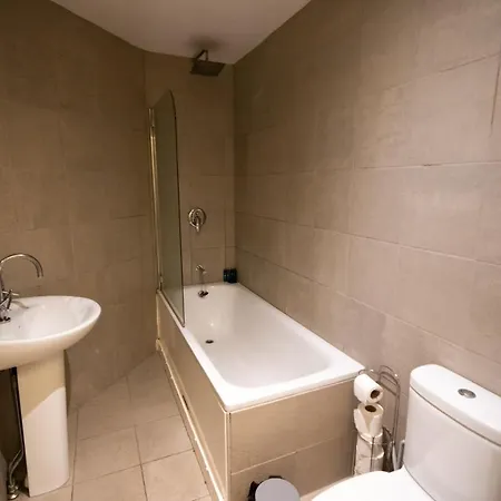 Modern 2 Bedroom Flat In The Heart Of Bristol